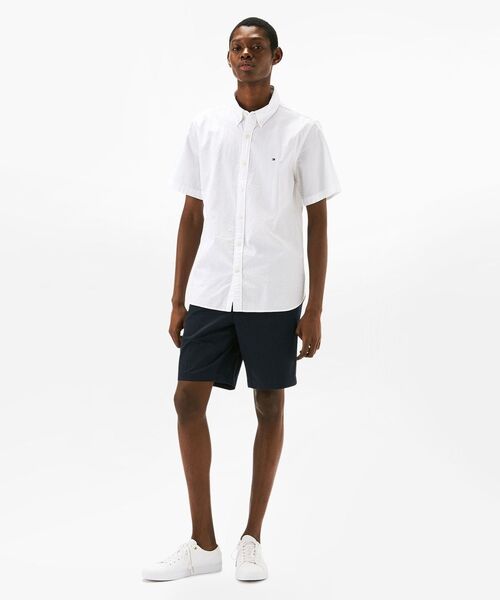 TOMMY HILFIGER(トミーヒルフィガー)の「シアサッカーソリッドレギュラーフィットショートスリーブシャツ(シャツ/ブラウス・メンズ・ホワイト/ライトブルー/ネイビー・X-LARGE/SMALL/MEDIUM/LARGE)」の9枚目の写真