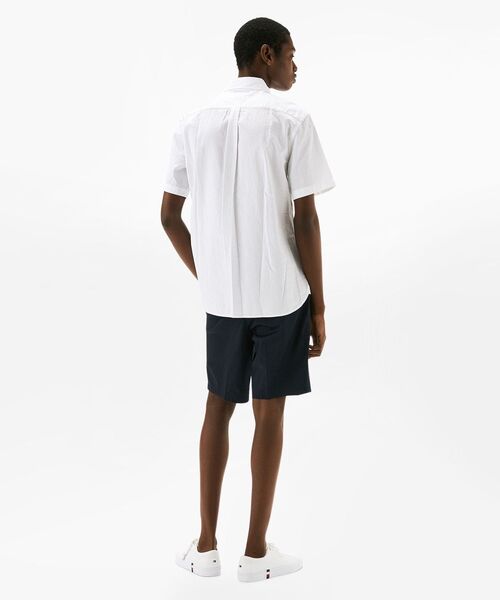 TOMMY HILFIGER(トミーヒルフィガー)の「シアサッカーソリッドレギュラーフィットショートスリーブシャツ(シャツ/ブラウス・メンズ・ホワイト/ライトブルー/ネイビー・X-LARGE/SMALL/MEDIUM/LARGE)」の8枚目の写真