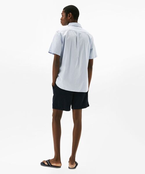 TOMMY HILFIGER(トミーヒルフィガー)の「シアサッカーソリッドレギュラーフィットショートスリーブシャツ(シャツ/ブラウス・メンズ・ホワイト/ライトブルー/ネイビー・X-LARGE/SMALL/MEDIUM/LARGE)」の14枚目の写真