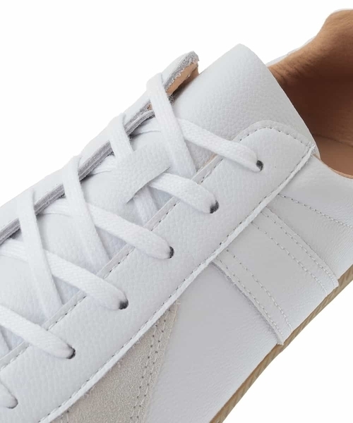 a.v.v(アーヴェヴェ)の「ジャーマントレーナースニーカー(その他シューズ・メンズ・ホワイト・26.5/27.5)」の6枚目の写真