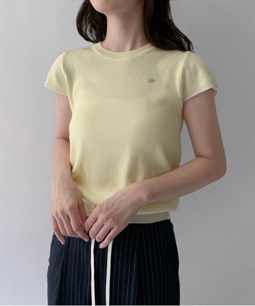 on:nue（オンニュ）の「【on:nue】[選べる6色展開] ラウンドネックショートスリーブニット（ニット/セーター・レディース・ピンク/ホワイト/ブラック/グレー/ストライプ/イエロー・FREE）」の5枚目の写真