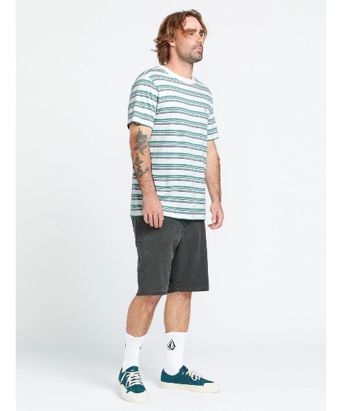 VOLCOM（ボルコム）の「【VOLCOM/ボルコム】Stone Faded Hybrid Shorts/速乾ストレッチショートパンツ（その他パンツ・メンズ・ブラック系その他/グリーン系その他・32inch/30inch/34inch）」の3枚目の写真