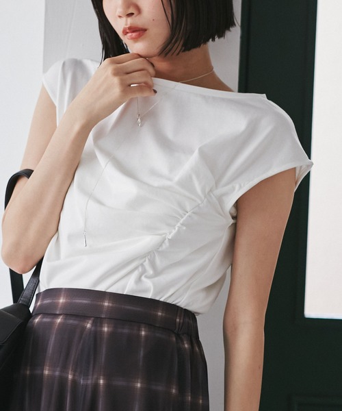 VIS（ビス）の「アシメギャザートップス（Tシャツ/カットソー・レディース・ホワイト/サックスブルー/チャコールグレー・FREE）」の6枚目の写真