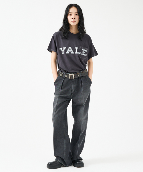 ABAHOUSE(アバハウス)の「【The BOOK STORE / ブックストア 】YALE POCKET TEE /イェール大学 /カレッジロゴ /ポケットTシャツ(Tシャツ/カットソー・メンズ・ネイビー/ブラック/ピンク/グリーン・XL/L/M)」の5枚目の写真