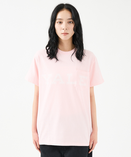 ABAHOUSE(アバハウス)の「【The BOOK STORE / ブックストア 】YALE POCKET TEE /イェール大学 /カレッジロゴ /ポケットTシャツ(Tシャツ/カットソー・メンズ・ネイビー/ブラック/ピンク/グリーン・XL/L/M)」の14枚目の写真
