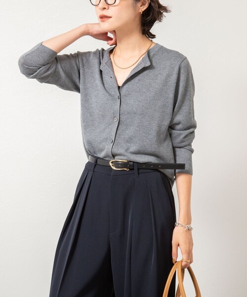 NOLLEY’S Sophi（ノーリーズソフィ）の「《アンサンブル対応》《手洗い可能》W混ラメクルーネックカーディガン（カーディガン/ボレロ・レディース・サックスブルー/グレー/イエロー/キャメル・38/36）」の3枚目の写真