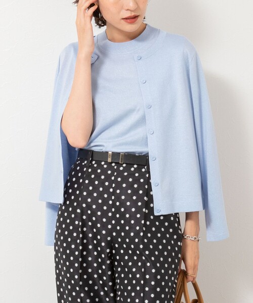 NOLLEY’S Sophi（ノーリーズソフィ）の「《アンサンブル対応》《手洗い可能》W混ラメクルーネックカーディガン（カーディガン/ボレロ・レディース・サックスブルー/グレー/イエロー/キャメル・38/36）」の4枚目の写真