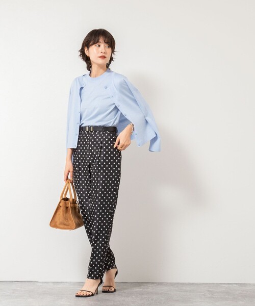 NOLLEY’S Sophi（ノーリーズソフィ）の「《アンサンブル対応》《手洗い可能》W混ラメクルーネックカーディガン（カーディガン/ボレロ・レディース・サックスブルー/グレー/イエロー/キャメル・38/36）」の6枚目の写真