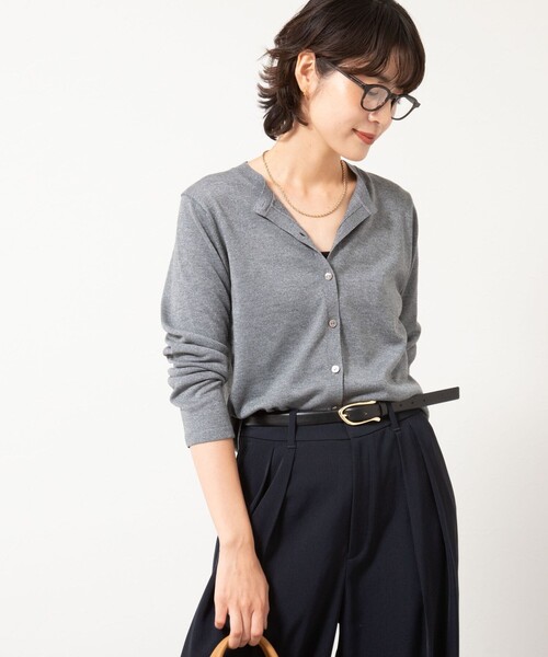 NOLLEY’S Sophi（ノーリーズソフィ）の「《アンサンブル対応》《手洗い可能》W混ラメクルーネックカーディガン（カーディガン/ボレロ・レディース・サックスブルー/グレー/イエロー/キャメル・38/36）」の15枚目の写真