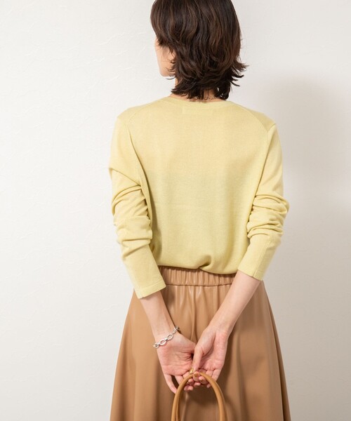 NOLLEY’S Sophi（ノーリーズソフィ）の「《アンサンブル対応》《手洗い可能》W混ラメクルーネックカーディガン（カーディガン/ボレロ・レディース・サックスブルー/グレー/イエロー/キャメル・38/36）」の22枚目の写真