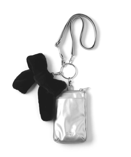 algy（アルジー）の「エコファーりぼん付きポーチショルダー（ショルダーバッグ・キッズ・オフホワイト/ブラック/シルバー・FREE）」の3枚目の写真