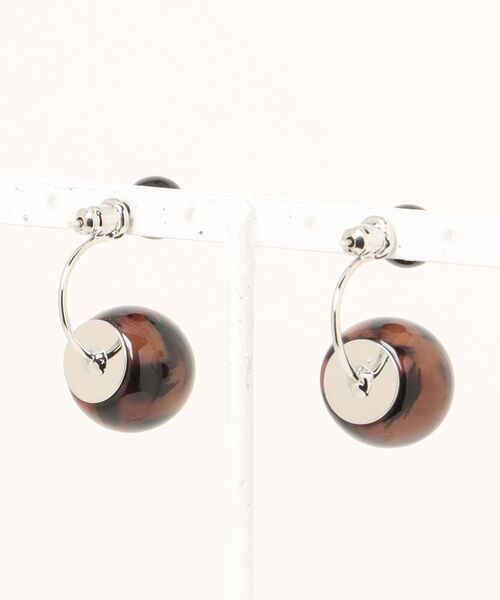 TONE SELECT GOODS（トーンセレクトグッズ）の「【resonance】ニュアンス ブラウンカラー ボール ピアス（ピアス（両耳用）・レディース・ブラウン系/ブラック系・FREE）」の5枚目の写真