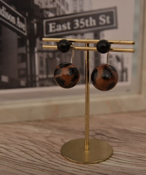 TONE SELECT GOODS（トーンセレクトグッズ）の「【resonance】ニュアンス ブラウンカラー ボール ピアス（ピアス（両耳用）・レディース・ブラウン系/ブラック系・FREE）」の3枚目の写真