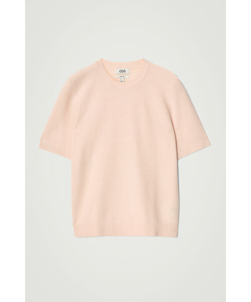COS(コス)の「テクスチャーニットコットンTシャツ(Tシャツ/カットソー・メンズ・オフホワイト/ピンク系その他・XS/S/L/XL/M)」の7枚目の写真