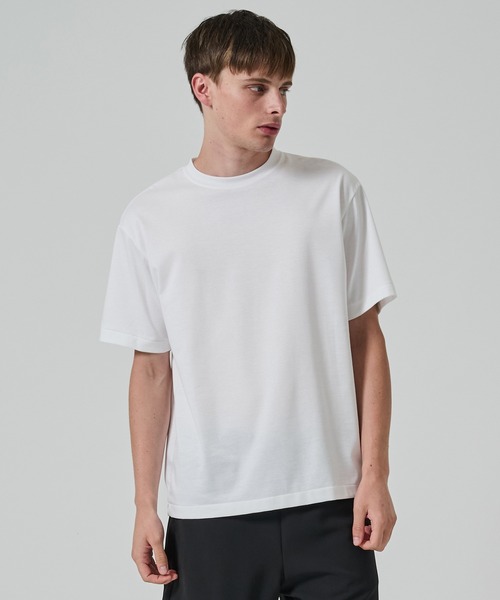 STUDIOUS(ステュディオス)の「32G ロイヤルクール レギュラーTシャツ(Tシャツ/カットソー・メンズ・ホワイト/チャコールグレー/ブラック/ベージュ/グリーン/ダークネイビー・1/2/3)」の7枚目の写真