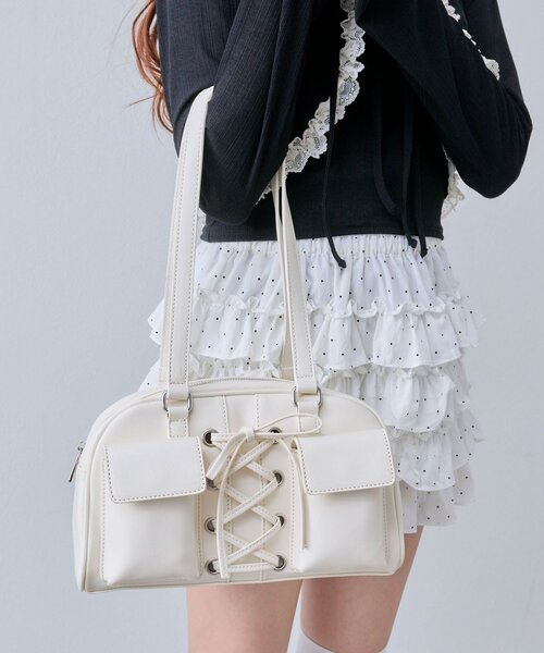 OLIVE des OLIVE（オリーブデオリーブ）の「レースアップボストンバッグ（ボストンバッグ・レディース・ブラウン/レッド/オフホワイト・FREE）」の17枚目の写真