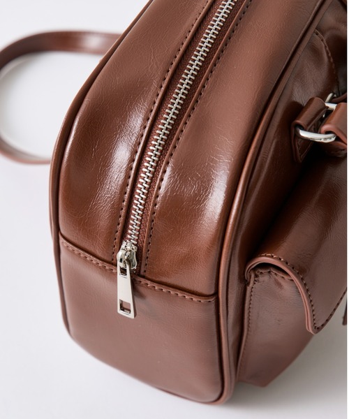 OLIVE des OLIVE（オリーブデオリーブ）の「レースアップボストンバッグ（ボストンバッグ・レディース・ブラウン/レッド/オフホワイト・FREE）」の6枚目の写真