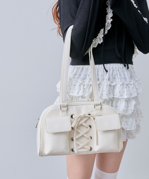 OLIVE des OLIVE（オリーブデオリーブ）の「レースアップボストンバッグ（ボストンバッグ・レディース・ブラウン/レッド/オフホワイト・FREE）」の12枚目の写真