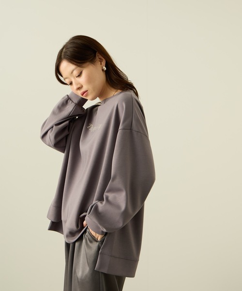 NAVY（ネイビー）の「nAvy ダンボールニット ロゴプリントプルオーバー【毛玉になりにくい UVカット 洗える(ネット使用)】（Tシャツ/カットソー・レディース・ライトグレー/チャコールグレー/ピンク・L/M）」の10枚目の写真