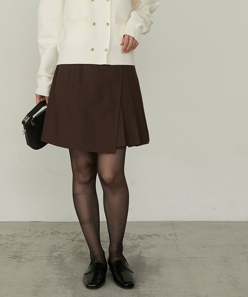 Cherir Mignon(シェリルミニョン)の「【Cherir Mignon】- Silhouette Couture - インパン付きラップデザインプリーツ切替ミニスカート 《セットアップ対応》(スカート・レディース・チャコールグレー/ブラック/ネイビー/ブラウン・S/M)」の5枚目の写真