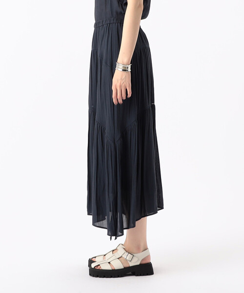 K.T KIYOKO TAKASE（キヨコタカセ）の「【セットアップ対応】スプリットジョーゼット ティアードスカート（スカート・レディース・ライトグレー/カーキ・9号）」の15枚目の写真