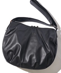 UNIVERSAL OVERALL（ユニバーサルオーバーオール）の「【UNIVERSAL OVERALL】ECO LEATHER HOBO SHOULDER BAG / エコレザーショルダーバッグ（ショルダーバッグ・メンズ）」