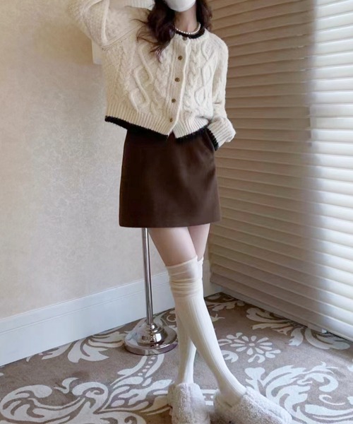 Lace Ladies(レースレディース)の「ヘム ライン コンパクト ケーブル ニット カーディガン(カーディガン/ボレロ・レディース・ピンク/アイボリー・FREE)」の6枚目の写真