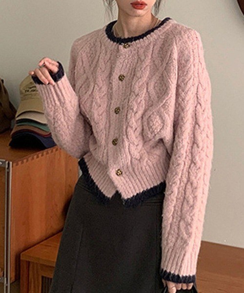 Lace Ladies(レースレディース)の「ヘム ライン コンパクト ケーブル ニット カーディガン(カーディガン/ボレロ・レディース・ピンク/アイボリー・FREE)」の8枚目の写真
