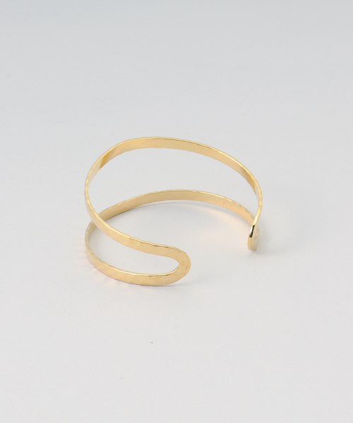 SLOBE IENA(スローブイエナ)の「SLOBE カフバングル(ブレスレット・レディース・ゴールド・FREE)」の4枚目の写真