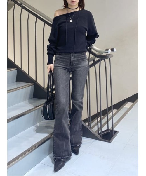MVS BLACK FLARE（デニムパンツ）｜MOUSSY（マウジー）のファッション