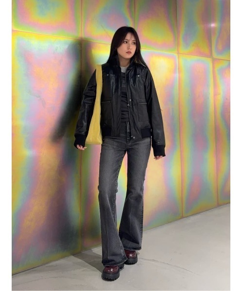 MVS BLACK FLARE（デニムパンツ）｜MOUSSY（マウジー）のファッション