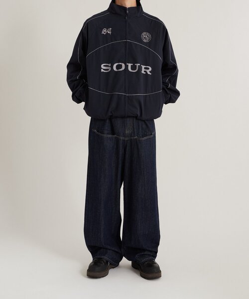 WHO'S WHO gallery（フーズフーギャラリー）の「Soucreamナイロンジップブルゾン（ブルゾン・メンズ・ネイビー/ライトグレー・FREE）」の8枚目の写真