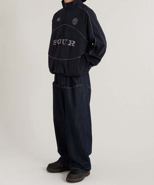 WHO'S WHO gallery（フーズフーギャラリー）の「Soucreamナイロンジップブルゾン（ブルゾン・メンズ・ネイビー/ライトグレー・FREE）」の10枚目の写真