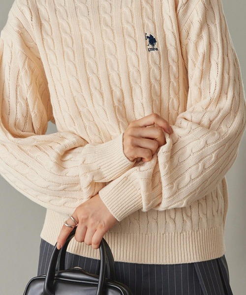 U.S. POLO ASSN.（ユーエスポロアッスン）の「U.S. POLO ASSN. /ユーエスポロアッスン 別注ワンポイント刺繍　ケーブルニットプルオーバー（ニット/セーター・レディース・アイボリー/レッド/ダークブラウン/ネイビー/ベージュ/杢グレー・M/L）」の7枚目の写真