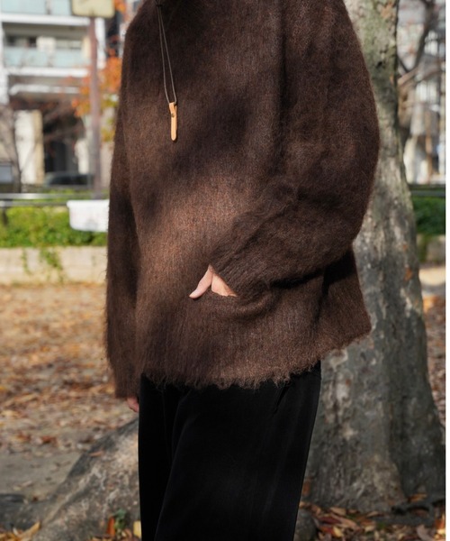 ohta(オータ)の「【ohta】 sweater(ニット/セーター・メンズ・ブラウン/ネイビー・1)」の4枚目の写真