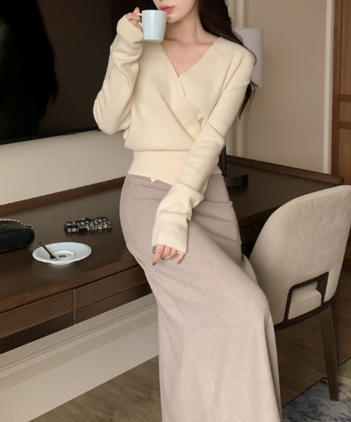 FREE STYLISTS(フリー スタイリスト)の「YUGA_YGMC Cache-coeur knit top(ニット/セーター・レディース・ブラウン/オフホワイト・FREE)」の19枚目の写真