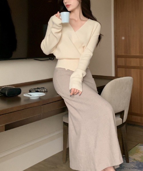 FREE STYLISTS(フリー スタイリスト)の「YUGA_YGMC Cache-coeur knit top(ニット/セーター・レディース・ブラウン/オフホワイト・FREE)」の10枚目の写真