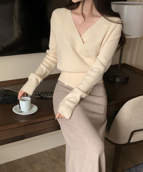 FREE STYLISTS(フリー スタイリスト)の「YUGA_YGMC Cache-coeur knit top(ニット/セーター・レディース・ブラウン/オフホワイト・FREE)」の13枚目の写真