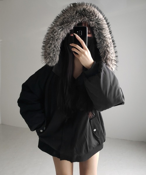 me+em select（ミームセレクト）の「フェイクファーフーディビッグダウンジャケット ／ fake fur hoodie big down jacket（ダウンジャケット/コート・レディース・ブラック・FREE）」の11枚目の写真