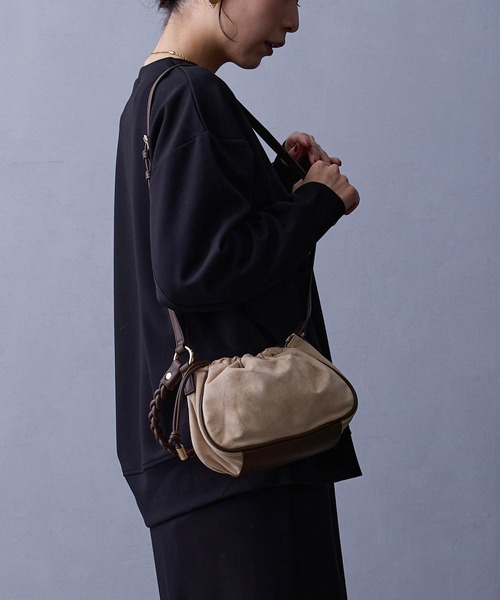 NICOLE white(ニコルホワイト)の「2WAYバッグ(ショルダーバッグ・レディース・チャコール/ベージュ/ミント・FREE)」の6枚目の写真