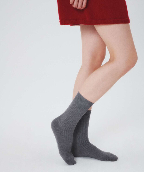 FREAK'S STORE(フリークスストア)の「I HATE MONDAY/アイヘイトマンデイ New Essential Socks/ニューエッセンシャルソックス(ソックス/靴下・レディース・レッド/グレー/オフホワイト・ONE SIZE)」の8枚目の写真