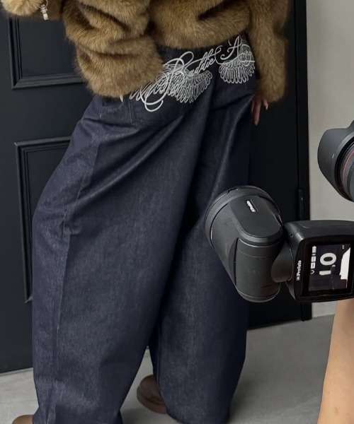NIIER NOR(ニアノア)の「A'GEM/9 × .kom 『NIIER NOR/ニアノア』 BADDIE ANGEL PANTS/バディーエンジェル パンツ(その他パンツ・レディース・ブラック/インディゴブルー・S)」の3枚目の写真