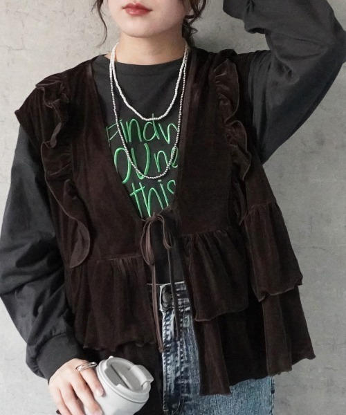 SELECT LEVERY(セレクトリベリー)の「前リボンベロアフリルベスト(ベスト・レディース・ブラウン/ボルドー/ブラック・MEDIUM)」の3枚目の写真