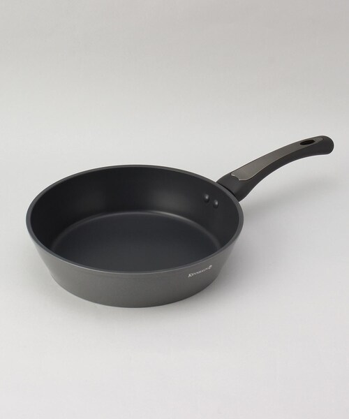 212 KITCHEN STORE(トゥワントゥキッチンストア)の「プラズマプロ フライパン24cm <KEVNHAUN ケヴンハウン>(鍋/フライパン・レディース・その他・00)」の1枚目の写真