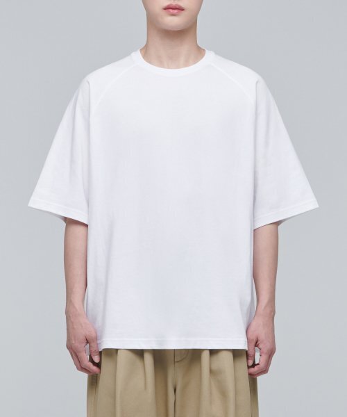 MUSINSA STANDARD（ムシンサスタンダード）の「エクストラオーバーサイズラグランTシャツ[ホワイト]（Tシャツ/カットソー・メンズ・その他・SMALL/MEDIUM/LARGE/X-LARGE/XXX-LARGE）」の2枚目の写真