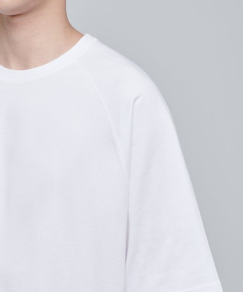 MUSINSA STANDARD（ムシンサスタンダード）の「エクストラオーバーサイズラグランTシャツ[ホワイト]（Tシャツ/カットソー・メンズ・その他・SMALL/MEDIUM/LARGE/X-LARGE/XXX-LARGE）」の6枚目の写真