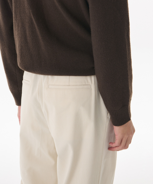 MUSINSA STANDARD（ムシンサスタンダード）の「14W コーデュロイワンタックワイドバンディングパンツ [クリーム]（スラックス・メンズ・その他・30/26/28/40/38/42/36/34/32）」の7枚目の写真