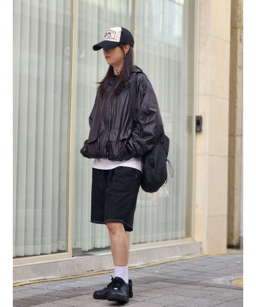 TRILLION（トリリオン）の「レインスロップツータックバミューダデニムショーツ（BLACK）（その他パンツ・レディース・その他・MEDIUM/LARGE/X-LARGE）」の22枚目の写真