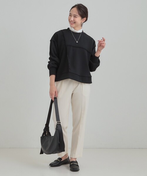 Cutie Blonde(キューティーブロンド)の「1枚でコーデが決まる リメイク風スウェット(スウェット・レディース・パープル系/オフホワイト/ブラック/ライトグレー・00)」の15枚目の写真