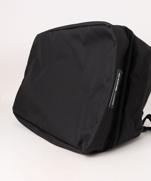 DAKINE(ダカイン)の「DAKINE BOOT LOCKER 69L その他バッグ 【25-26SNOWモデル】/ダカインスキースノーボードウェア(バッグ)(ショルダーバッグ・メンズ・ブラック/オリーブ・FREE)」の4枚目の写真